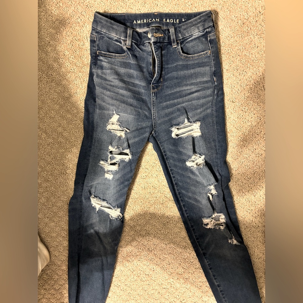 American Eagle, high waisted jeans in a size 0